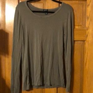 Rue21 long sleeve army green top!